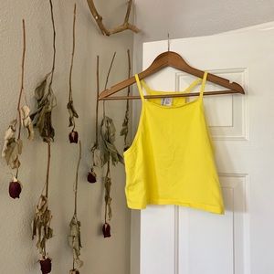Yellow tank 🌻